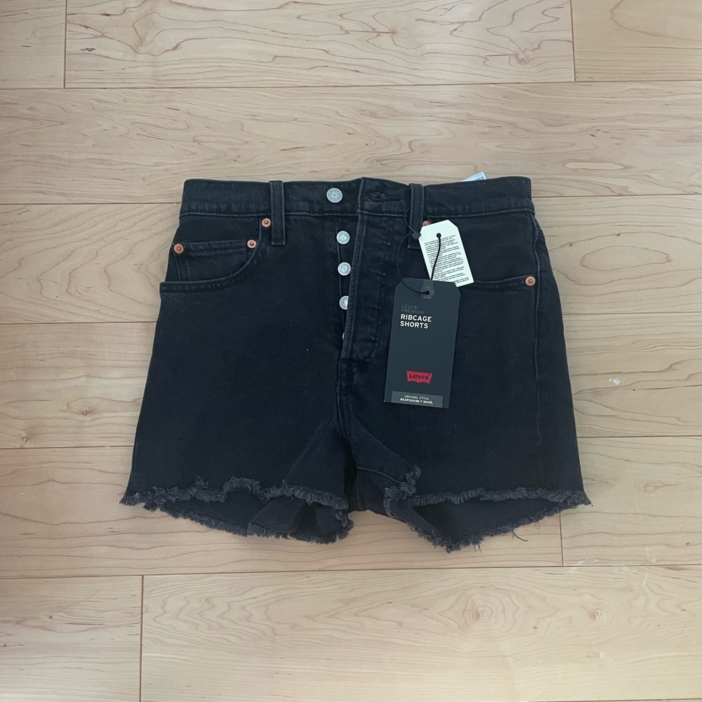 NWT Levi’s 501 Premium Ribcage Shorts